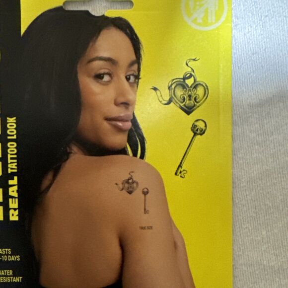 Inkbox Temporary Tattoos, Travis Barker, Heart Lock And Skull Key - Picture 3 of 5